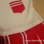 Kinőtt body-ból rugdalózó kisfiúknak