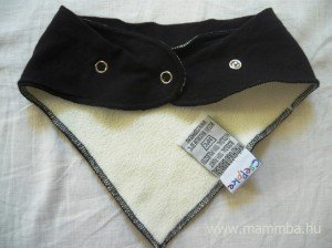 Cseppke babasál, nyálfogó kendő