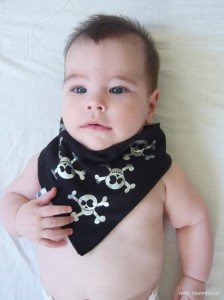 Cseppke babasál Cseppke babasál, nyálfogó kendő