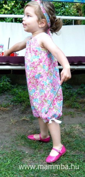 Autózó kislány vagy babázó kisfiú?