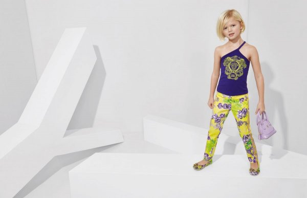 Virágos gyerekruhák a luxusmárkáktól