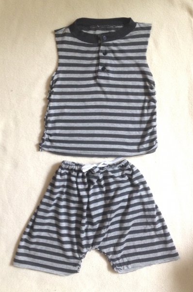 Felnőtt pólóból trikó, szoknya vagy rövidnadrág készítése