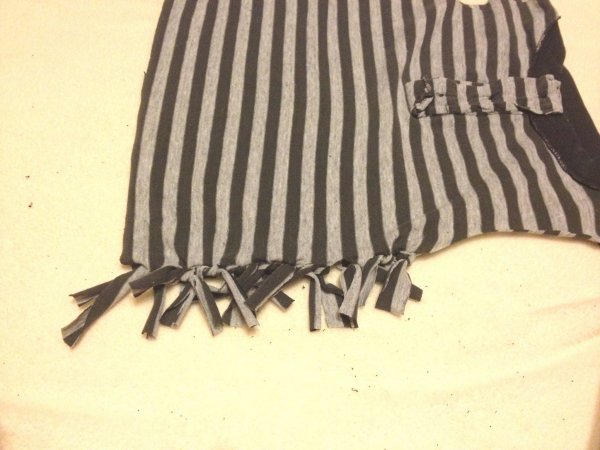 Felnőtt pólóból trikó, szoknya vagy rövidnadrág készítése